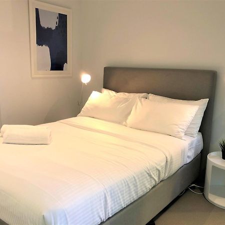 Readyset Apartments At Madison Melbourne Bagian luar foto