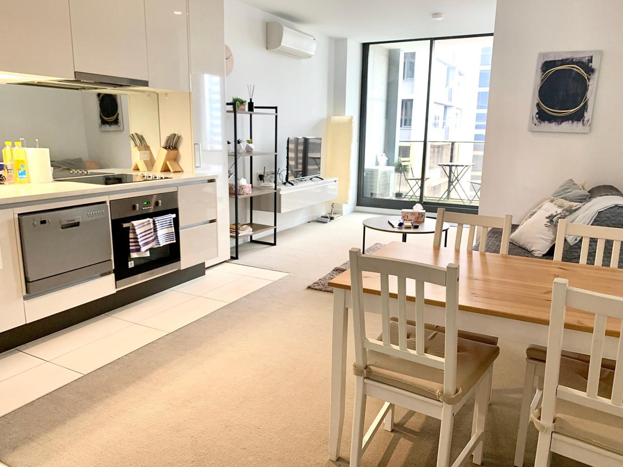 Readyset Apartments At Madison Melbourne Bagian luar foto