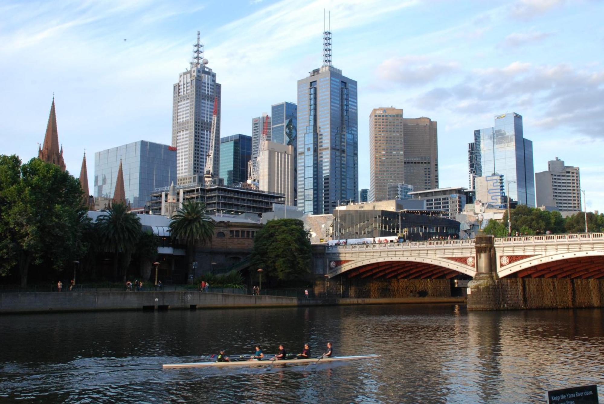 Readyset Apartments At Madison Melbourne Bagian luar foto