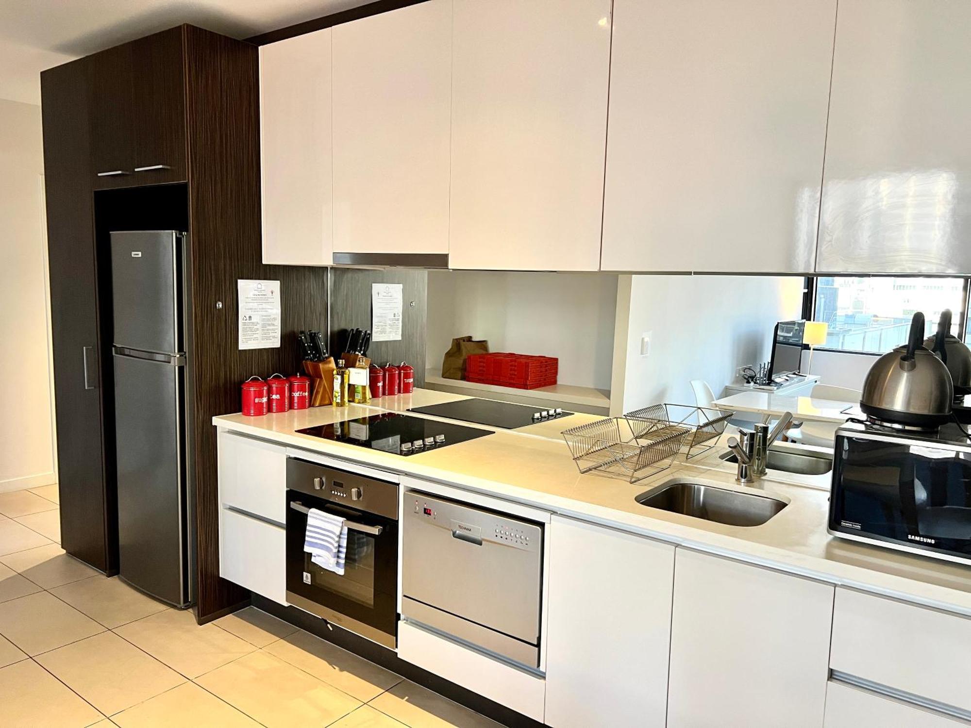 Readyset Apartments At Madison Melbourne Bagian luar foto