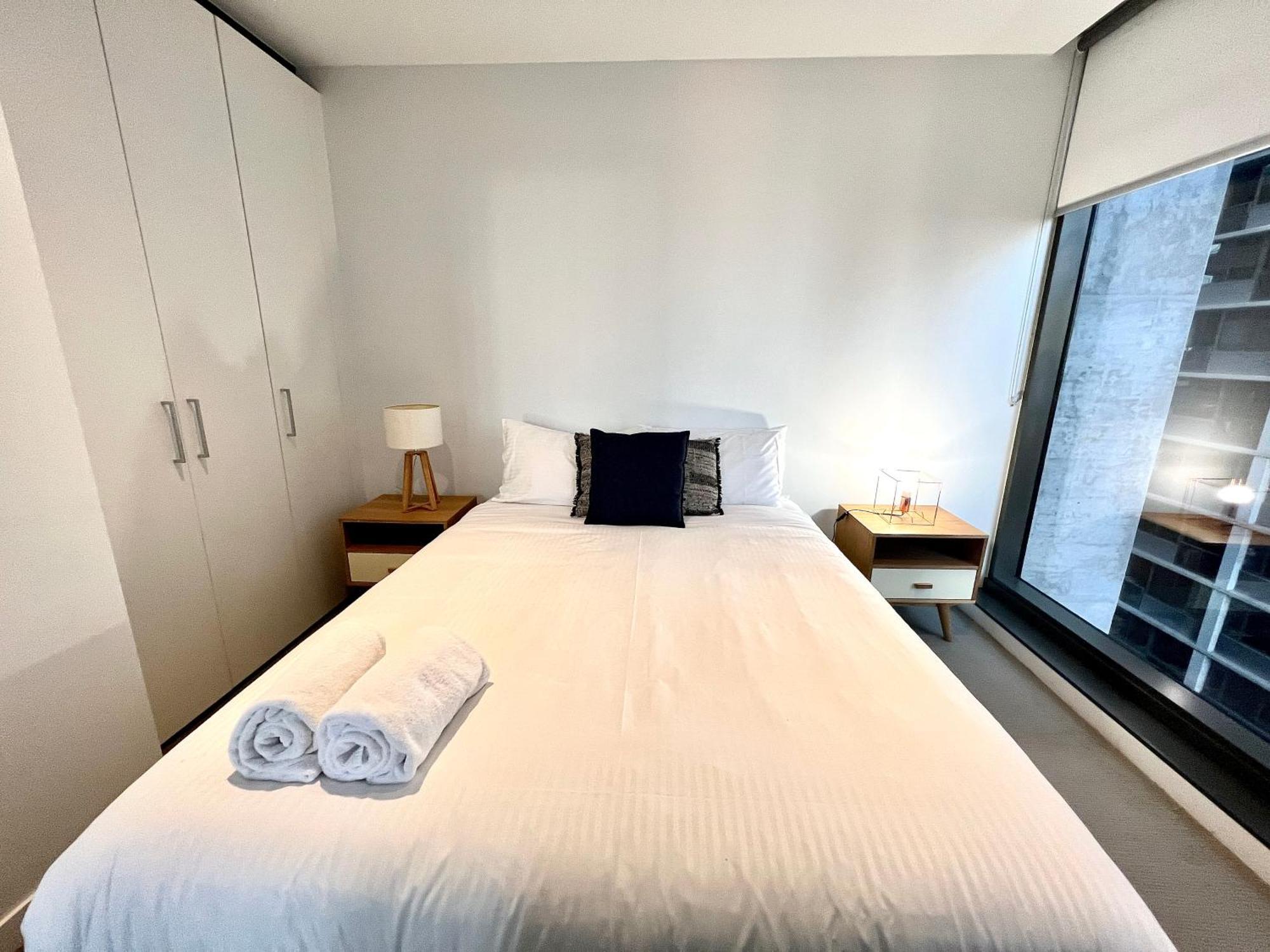 Readyset Apartments At Madison Melbourne Bagian luar foto