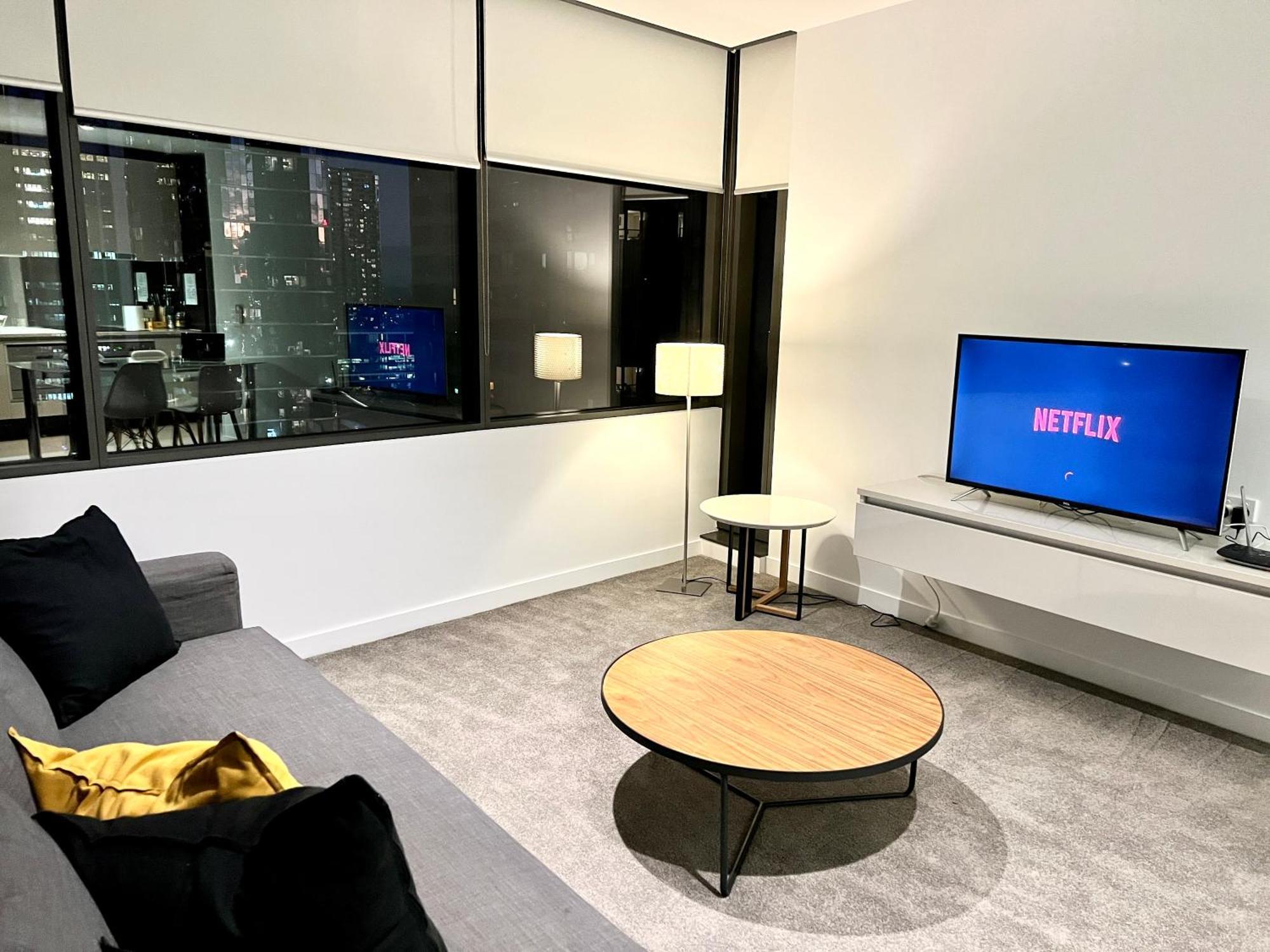 Readyset Apartments At Madison Melbourne Bagian luar foto