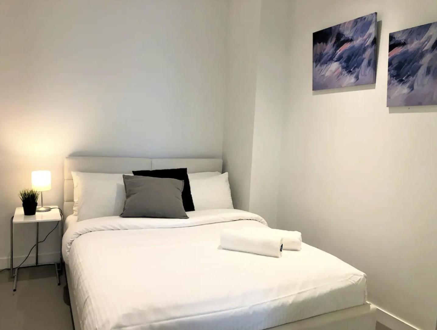 Readyset Apartments At Madison Melbourne Bagian luar foto