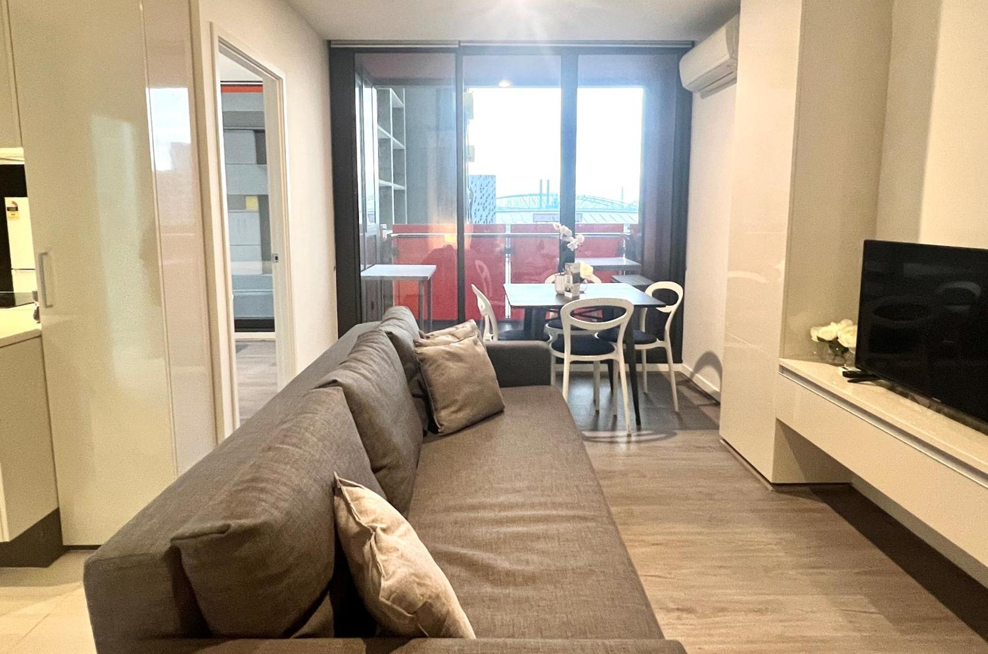 Readyset Apartments At Madison Melbourne Bagian luar foto